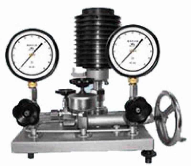 YU-6C 活塞式压力计